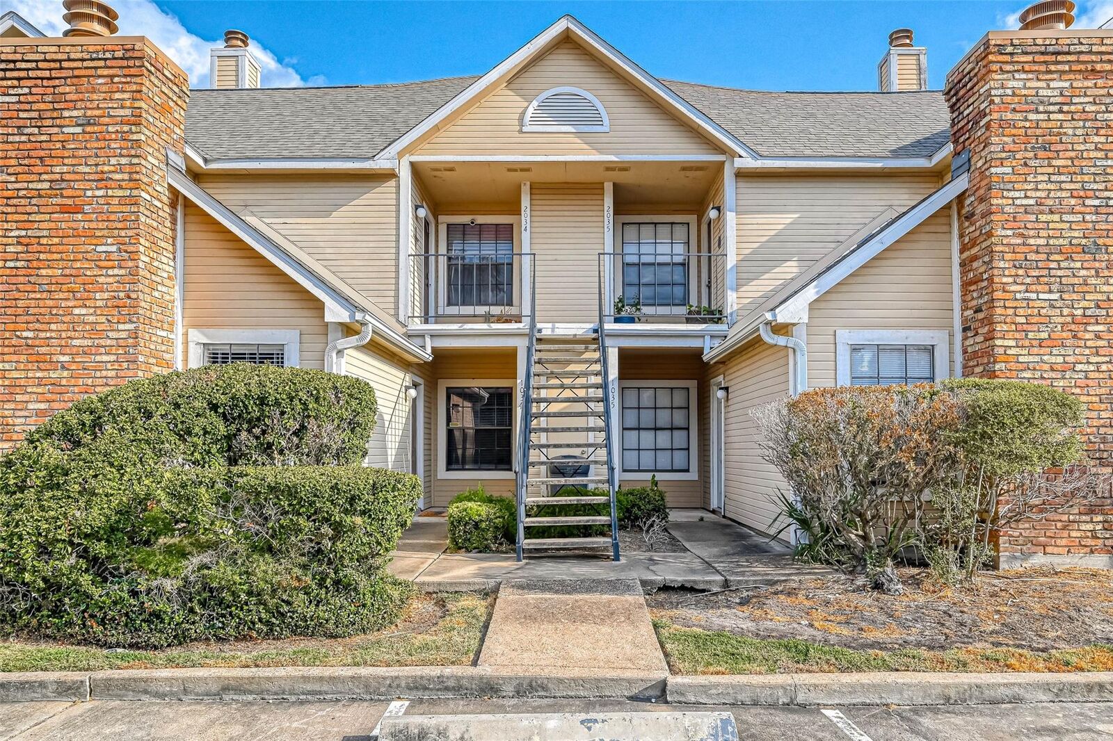 Property Photo: 2300 Old Spanish Trail 1034 TX 77054