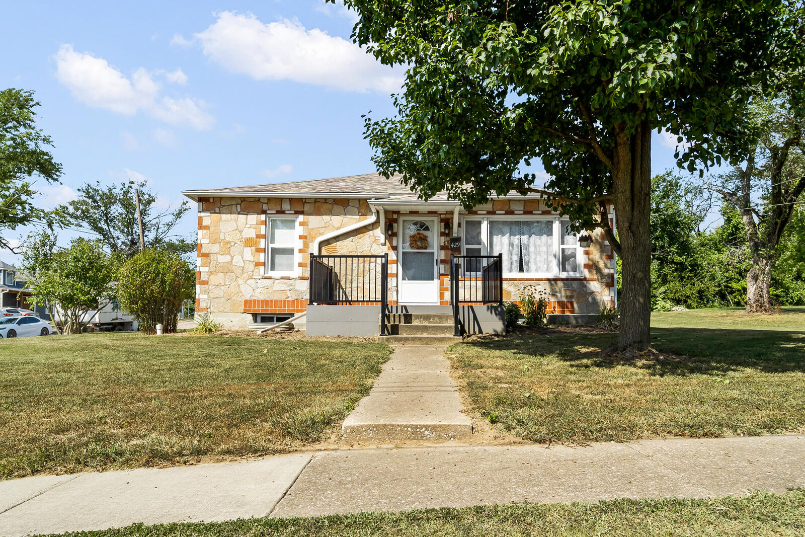 Property Photo:  429 W Orange Street  MO 65265 