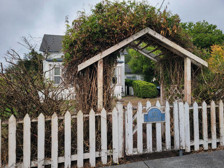 Property Photo: 120120 13th Street CA 95521