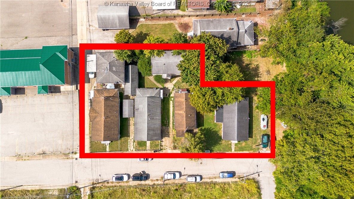 Property Photo: 301 McDonald Avenue WV 25309