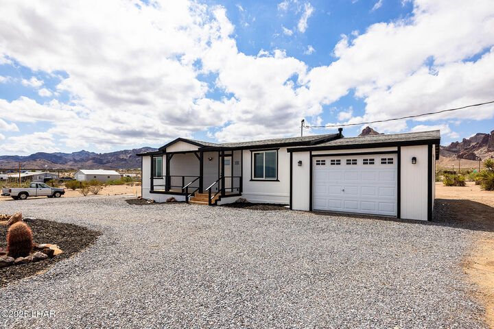 Property Photo: 2789 Naco Rd AZ 86413