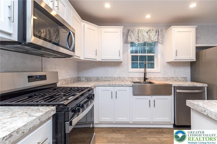 Property Photo:  465 Royal Manor Road Lot 4  PA 18042 