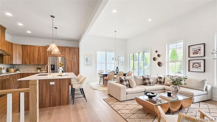Property Photo: 1042 Cottage Drive 25 NY 10512