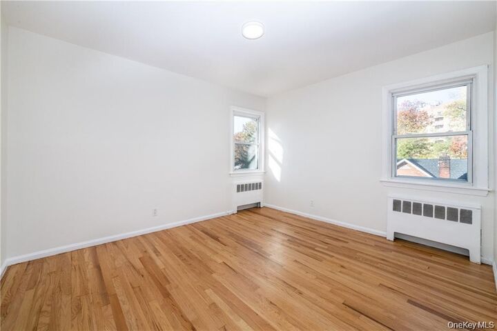 Property Photo:  7 Yonkers Terrace 2  NY 10704 