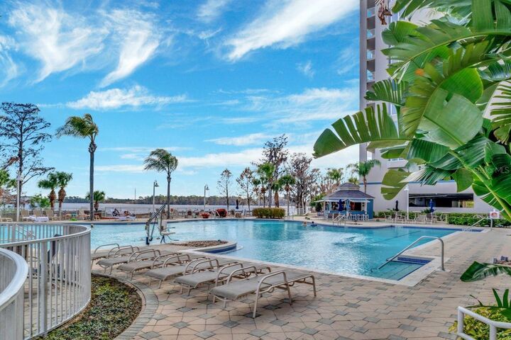 Property Photo:  13427 Blue Heron Beach Drive 1003  FL 32821 