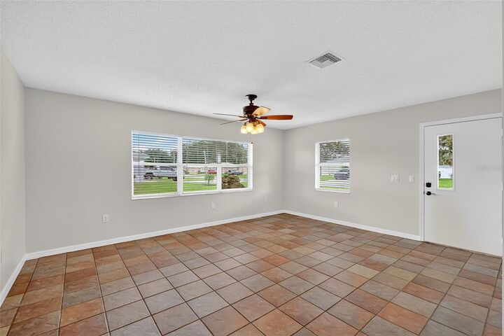 Property Photo:  520 Boitnott Lane  FL 33513 