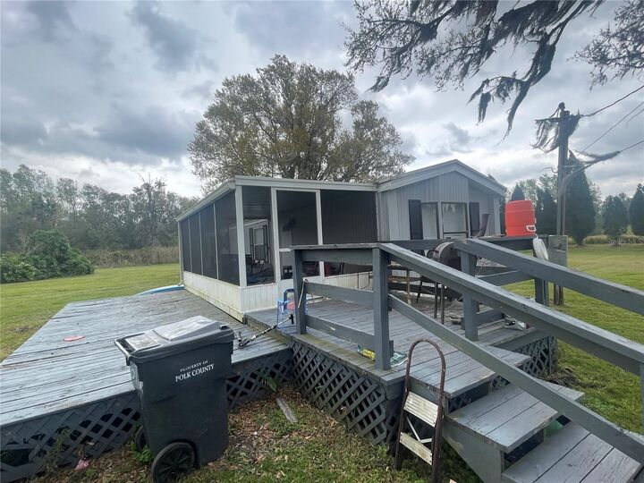 Property Photo: 612 Grove Drive FL 33830
