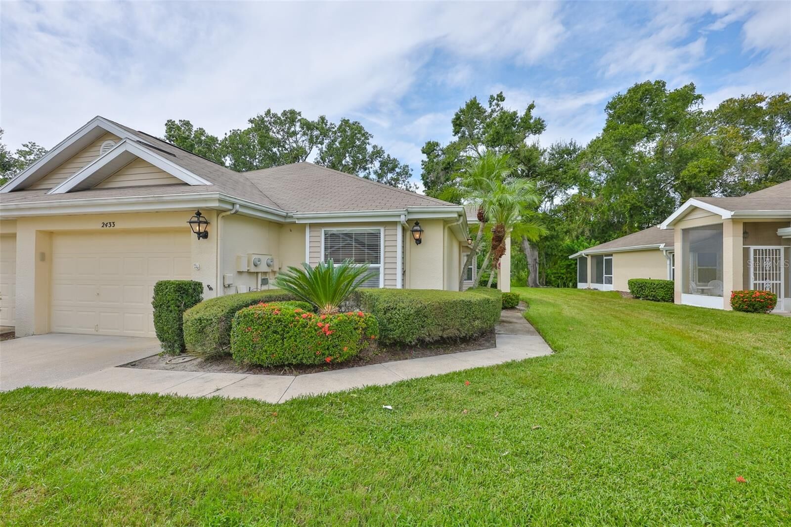 Property Photo:  2433 Nantucket Harbor Loop  FL 33573 