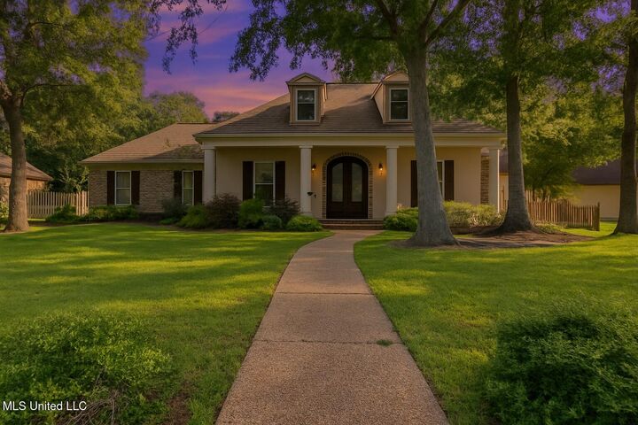 Property Photo: 3208 Oakleigh Circle MS 39564