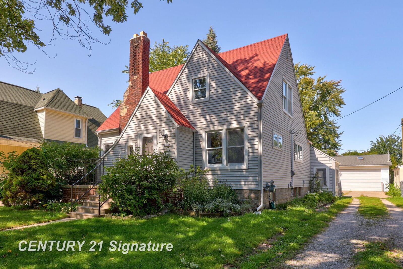 Property Photo:  1713 9th Street  MI 48708 