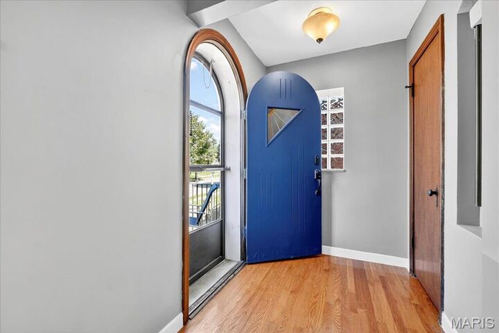 Property Photo: 5736 Lindenwood Avenue MO 63109