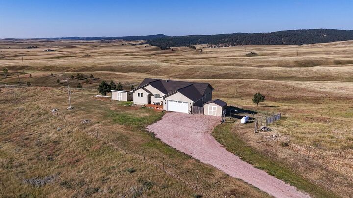 Property Photo:  25237 Wapiti Road  SD 57744 