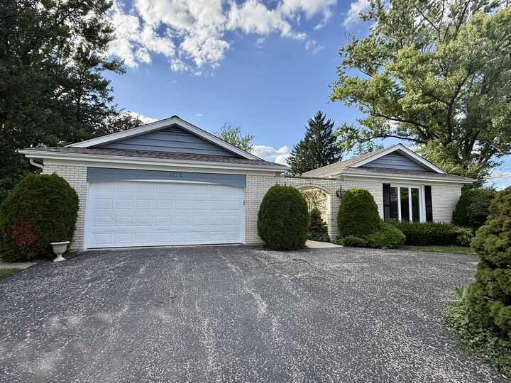 1770 Overland Trail  Deerfield IL 60015 photo