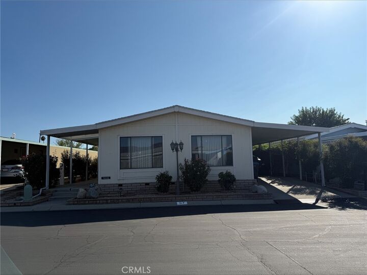 Property Photo:  24600 Mountain Avenue 57  CA 92544 