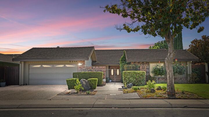 Property Photo:  5330 Covey Creek Circle  CA 95207 