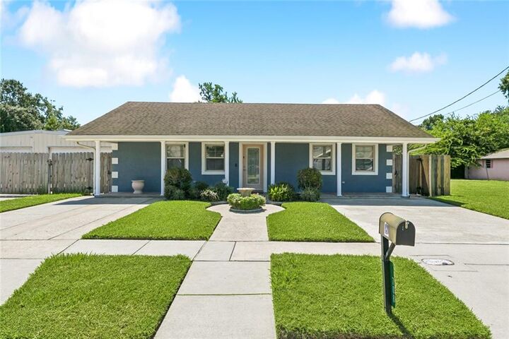 Property Photo:  708 W Solidell Street  LA 70043 