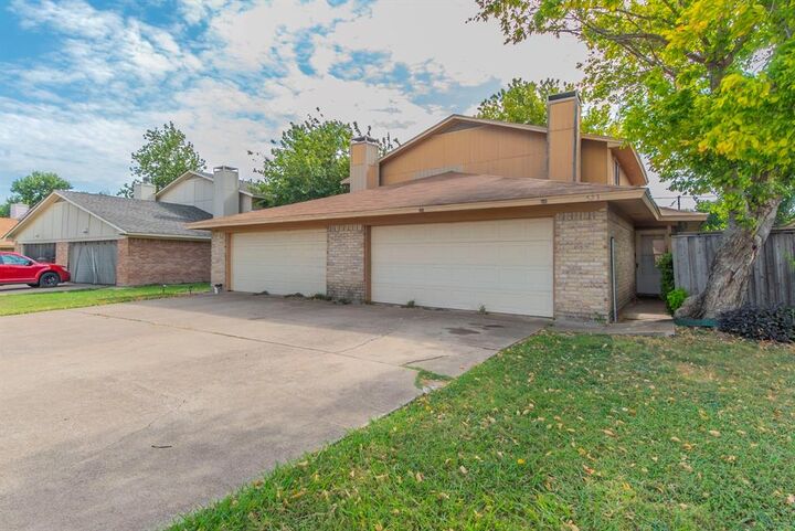 Property Photo:  521-523 S Las Vegas Trail 521-523  TX 76108 