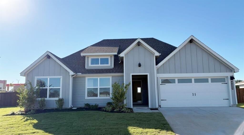 Property Photo:  4225 Cornerstone Circle  TX 76048 
