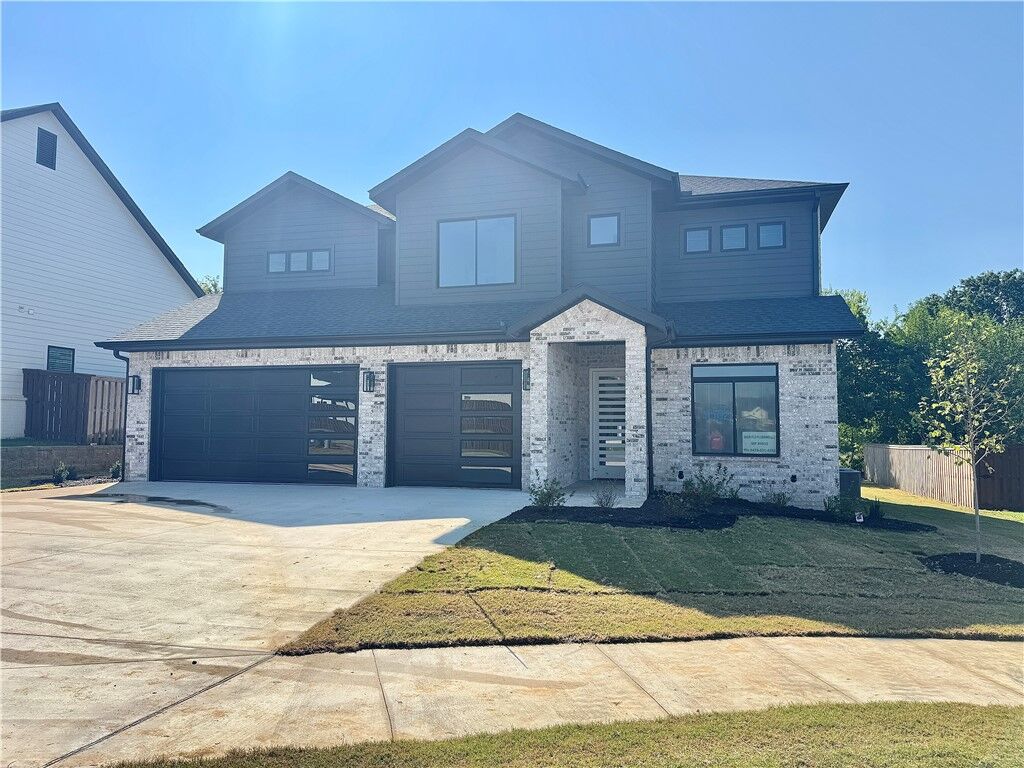 Property Photo:  6402 SW Dawning Path Street  AR 72713 