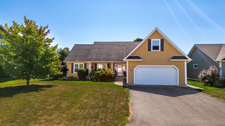 39 Gardiner Drive  Charlottetown PE C1E 0J7 photo