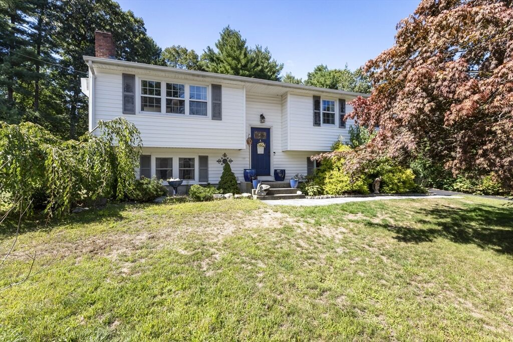 Property Photo:  6 Pine Tree Drive  MA 02762