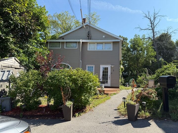 Property Photo:  2 South Summer St  MA 01835 