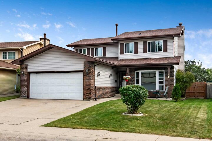 36 Millside Way SW  Calgary AB T2Y 2P7 photo