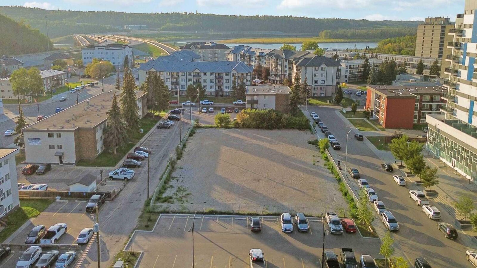Property Photo:  10013-10119 Manning Avenue  AB T9H 2C3 