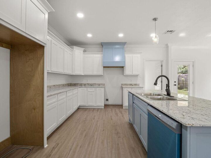 Property Photo:  1277 Miller St  LA 70634 