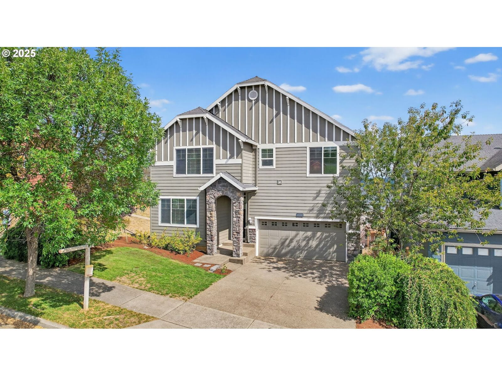 Property Photo: 12818 SE Meadehill Ave OR 97086