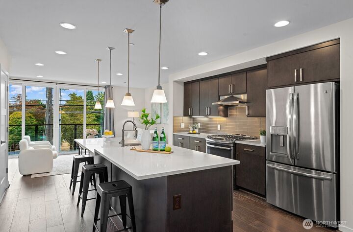 Property Photo:  3300 NE 65th Street 219  WA 98115 