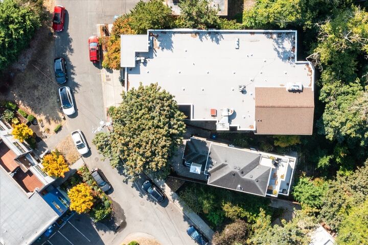 Property Photo: 4309 34th Avenue W 102 WA 98199