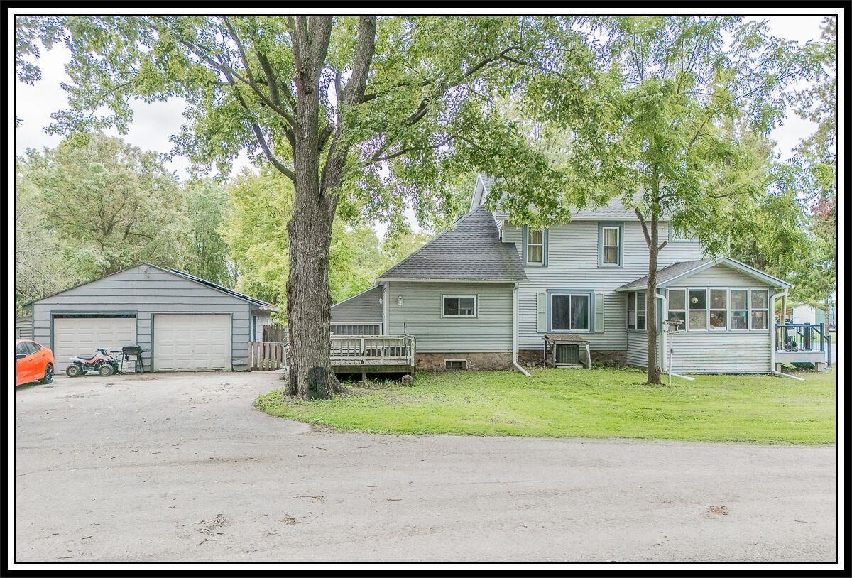 Property Photo:  N5426 State Road 76  WI 54170-8602 