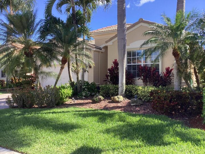Property Photo: 7811 Lando Avenue FL 33437