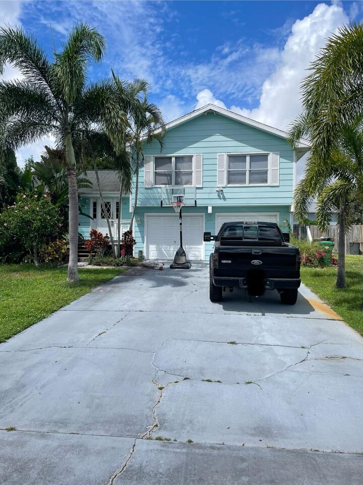 2450 SE Alden Street  Port Saint Lucie FL 34984 photo