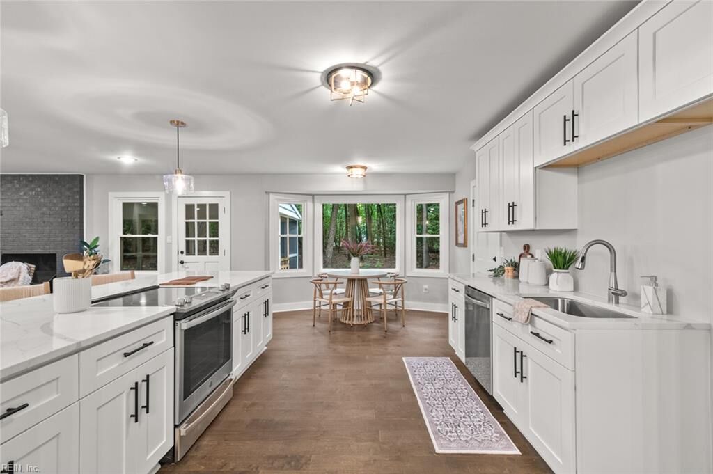 Property Photo: 204 Weston Rd VA 23692