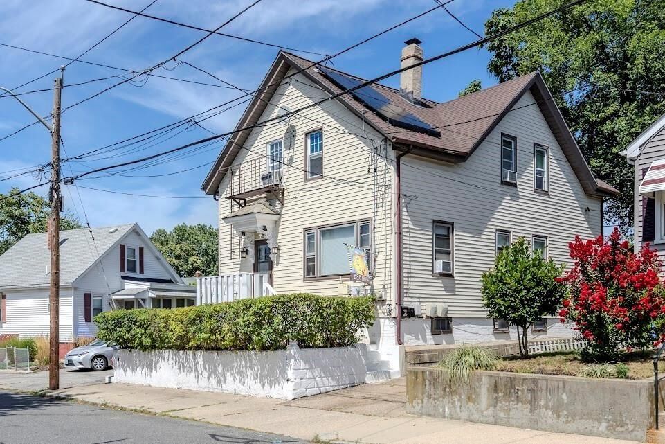 Property Photo:  123 Yorkshire Street  RI 02908