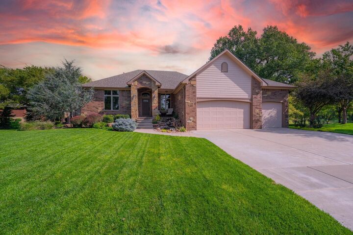 118 S Country View Ct  Wichita KS 67235 photo