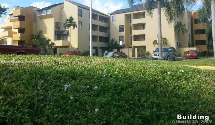 10500 SW 108th Ave B414  Miami FL 33176 photo