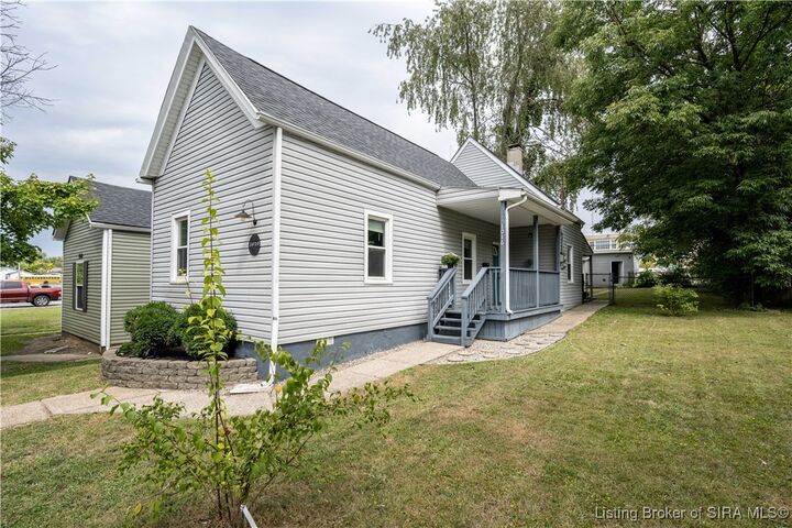 Property Photo:  1016 Clark Street  IN 47150 