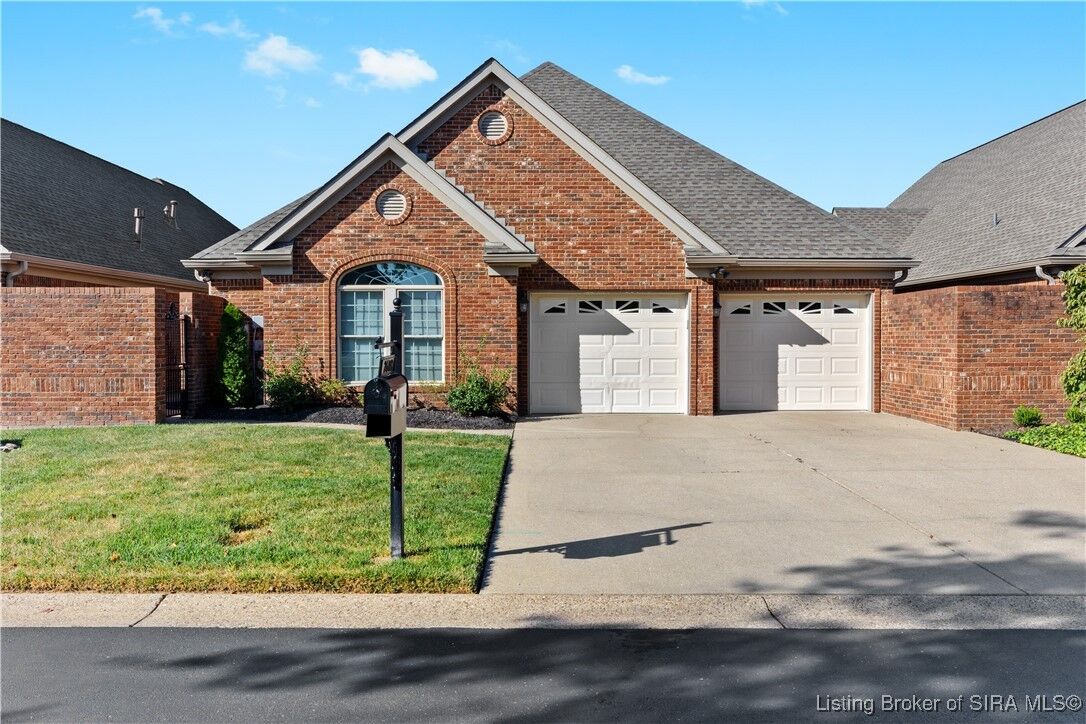 Property Photo: 2608 Quail Chase Drive IN 47172
