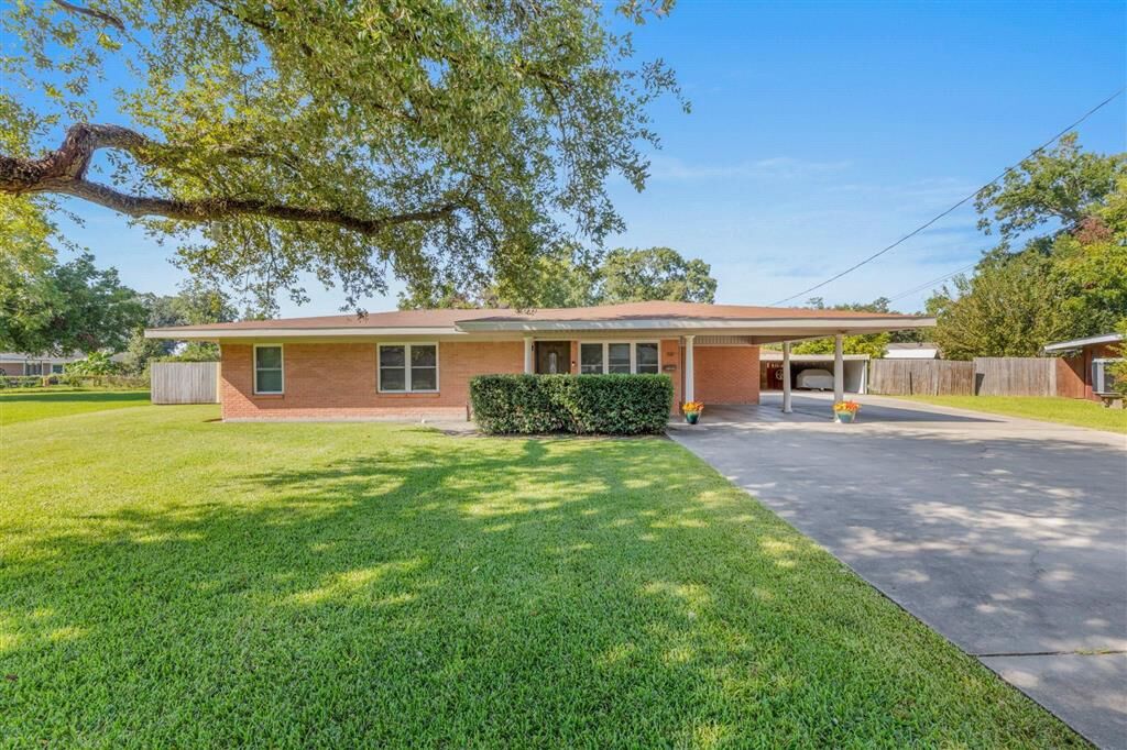 Property Photo:  519 Hickok Street  LA 70663 