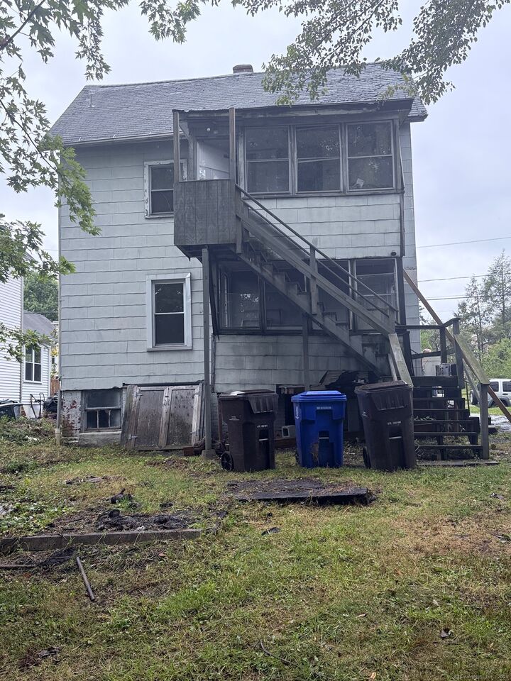 Property Photo:  74 Grove Street  CT 06457 