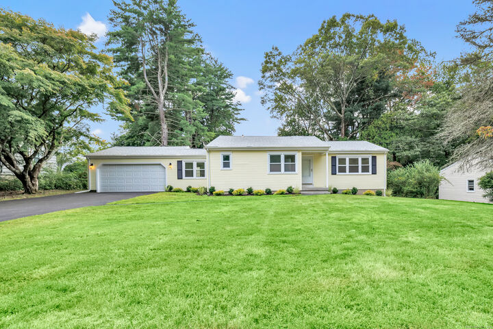 275 Dayton Road  Trumbull CT 06611 photo