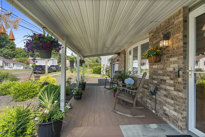Property Photo: 100 Anns Farm Road CT 06518