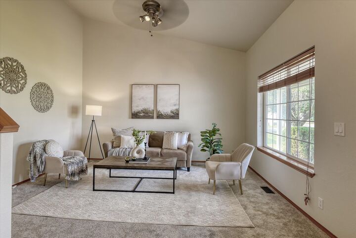 Property Photo: 19008 E Michielli Ln WA 99016