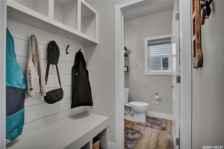 Property Photo:  263 Skopik Crescent  SK S7V 0V6 
