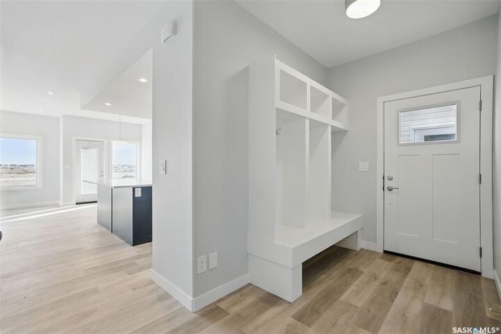 Property Photo: 214 Antonini Court SK S7L 7P3