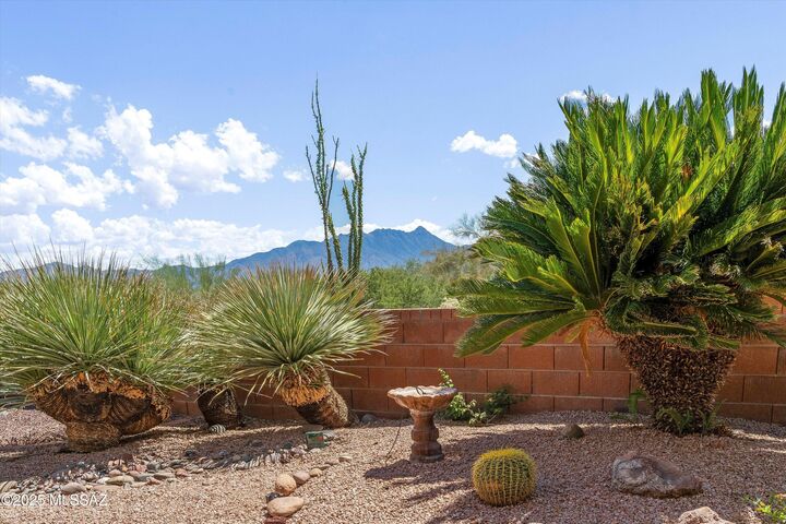 Property Photo:  939 W Ashworth Road  AZ 85614 