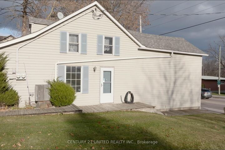 Photo de la propriété:  4272 Highway 7 N/A  ON K0L 2V0 